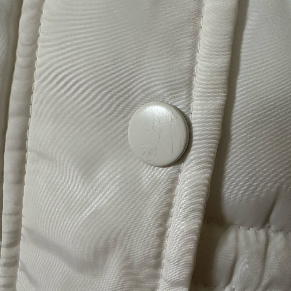 Mila & Tiff Off White Puffer Vest Womens Size L - Picture 3 of 9